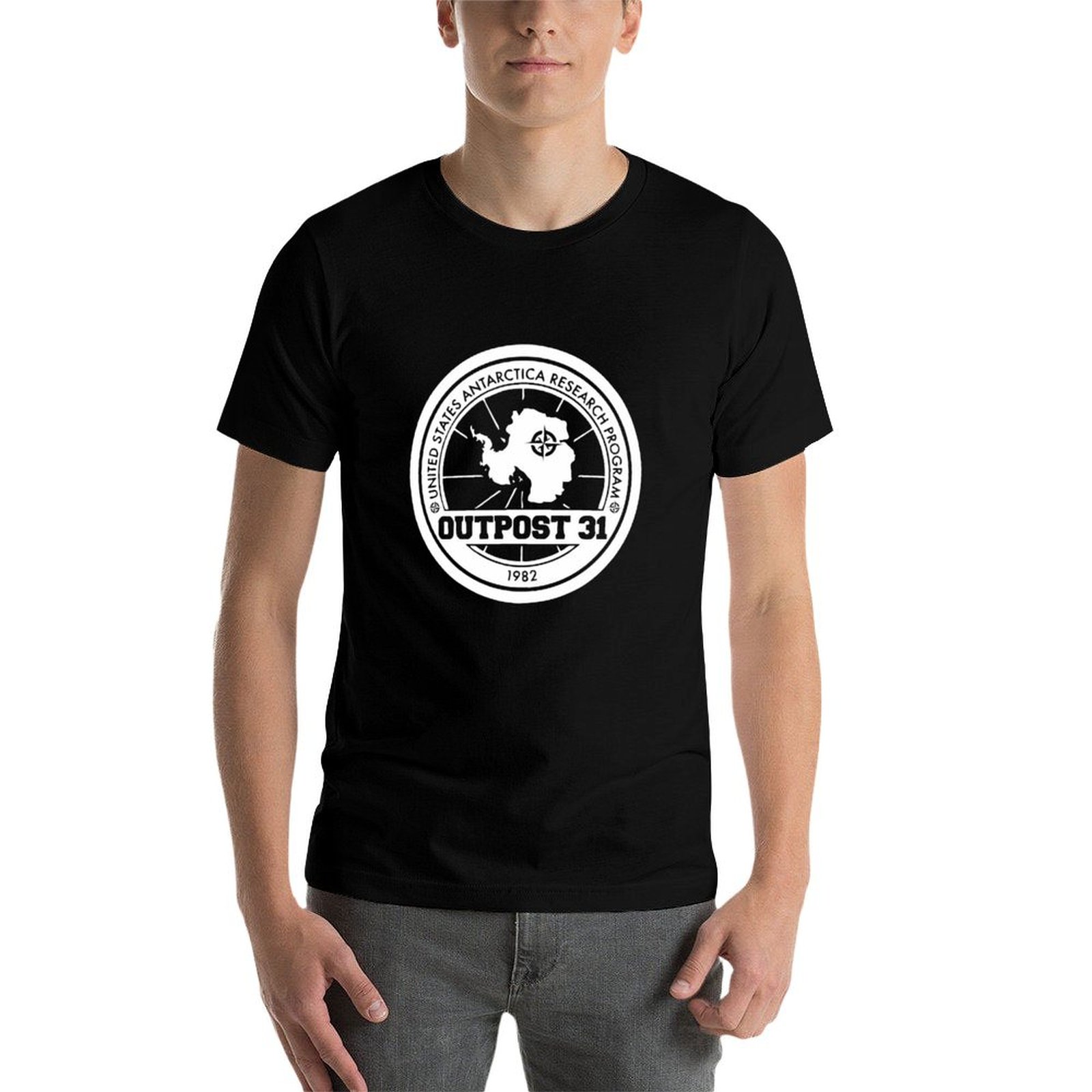 Outpost 31 Logo MERCHANDISE T- - Anime Merchandise Shirt recensione e prezzo